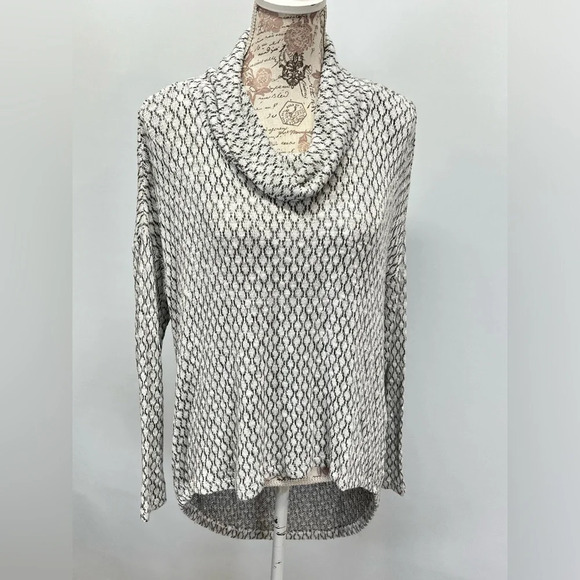 AKEMI & KIN for ANTHROPOLOGIE Gray print‎ high-low cowl neck sweater size XS. - Picture 9 of 15
